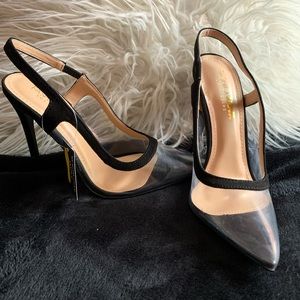 It's Alright Pumps - Black